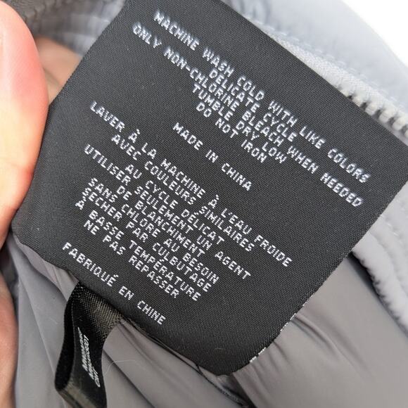 Andrew Marc Blue/Gray Kerr Horizontal Rail Quilted Shell Puffer Vest, size S - Picture 7 of 8